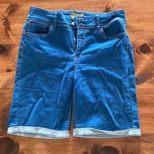 Wax Jean Bermuda Jean Shorts, size XL